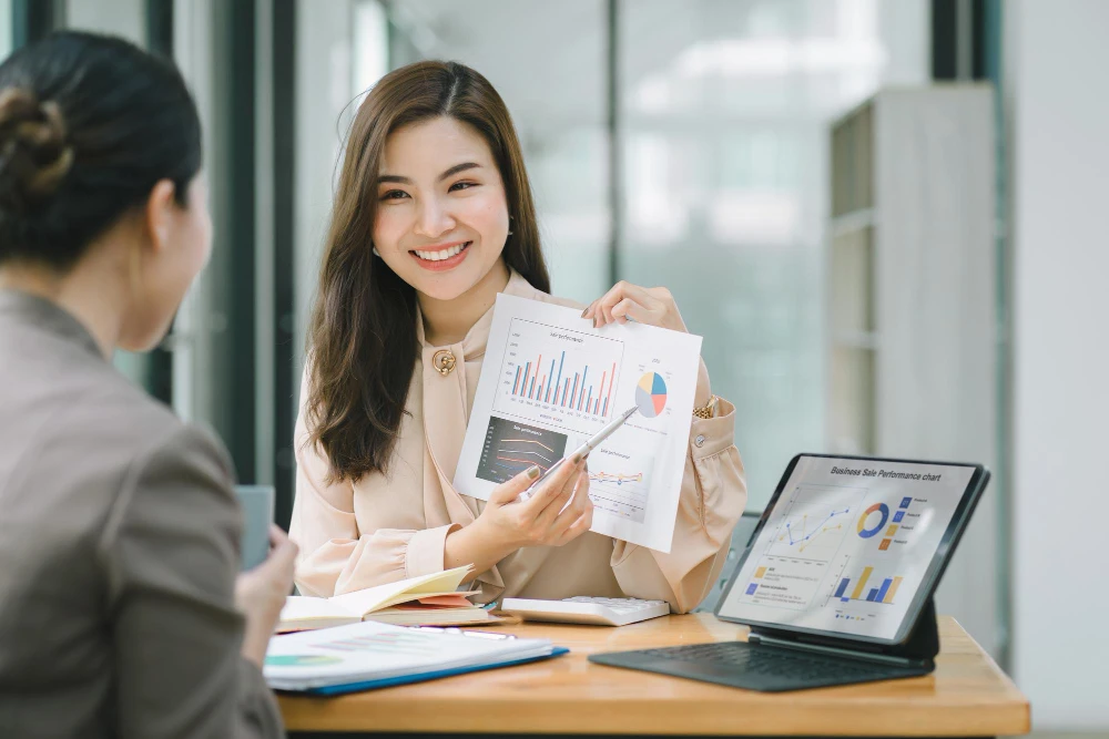 The Persuaders (Enterprising): Why They Thrive in Sales and Business Development